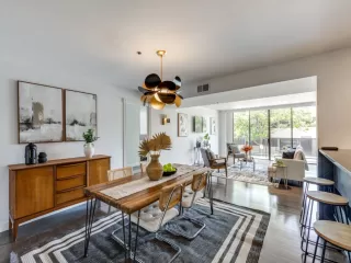 More Details about MLS # 9607513 : 40 N INTERSTATE 35 2D1