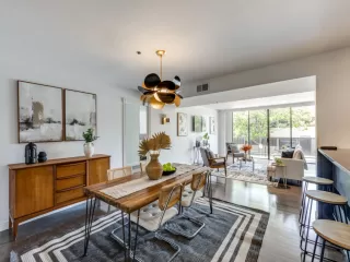 Photo #2: 9607513 Listing 