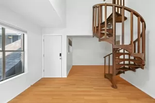 Photo #2: 9684388 Listing