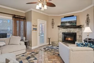 Photo #5: 9732115 Listing 