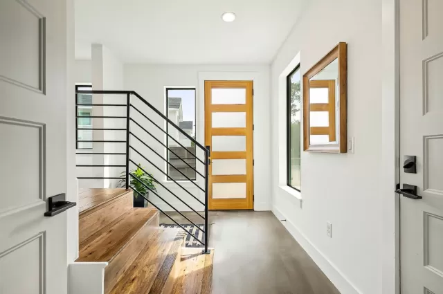 MLS: 9744960 Condo For Sale