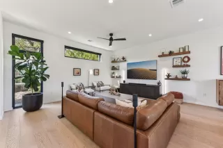 Photo #6: 9788320 Listing 