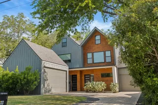 Photo #1: 9816658 Listing 