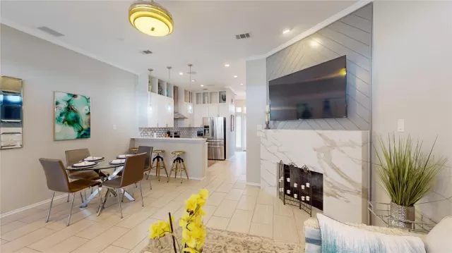 MLS: 9833255 Condo For Sale