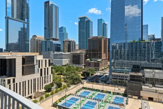 MLS: 9843232 Condo For Sale