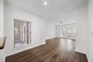 Photo #6: 9858694 Listing 