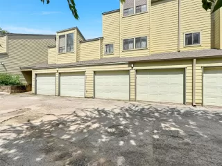 Photo #2: 9998874 Listing