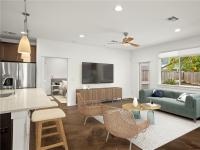 Browse active condo listings in SOUTH LAMAR