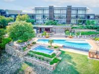 Browse active condo listings in WATERSTONE
