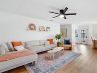 Browse active condo listings in VIEWPOINT