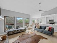 More Details about MLS # 1749233 : 1406 WINDSOR RD 301