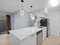 More Details about MLS # 1945593 : 3204 MENCHACA RD 405