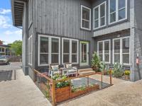 More Details about MLS # 2742409 : 909 REINLI ST 104