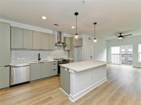 More Details about MLS # 3295187 : 2500 LONGVIEW ST 518