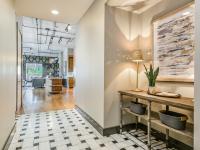 More Details about MLS # 6183596 : 800 W 5TH ST 302