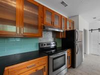 More Details about MLS # 6190857 : 4401 SPEEDWAY ST 114