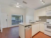 More Details about MLS # 6426947 : 2815 RIO GRANDE ST 211