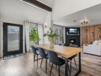 More Details about MLS # 6497760 : 200 FREE REIN 17