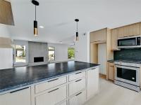 More Details about MLS # 6830864 : 2009 HOLLAND AVE A