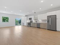 More Details about MLS # 8070097 : 100 W MOCKINGBIRD LN 204