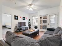 More Details about MLS # 8965714 : 711 W 26TH ST 408