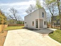 More Details about MLS # 9060381 : 4703 MOUNT VERNON DR 2